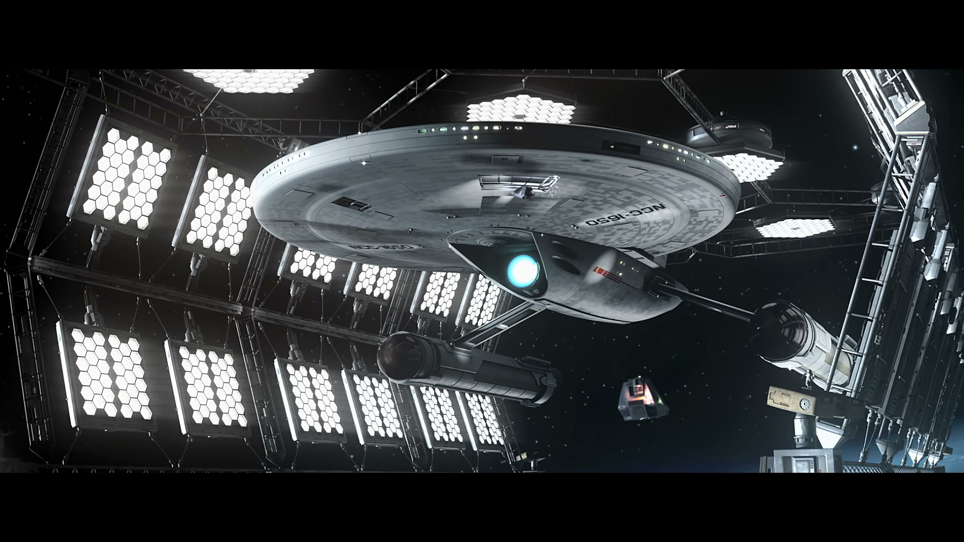 Peter Gold · Guest appearance — Starfleet Tactical #194: Passenger Freighters & NS Savannah